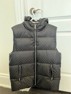 Gucci Puffer Jacket (Half Sleeve Vest)
